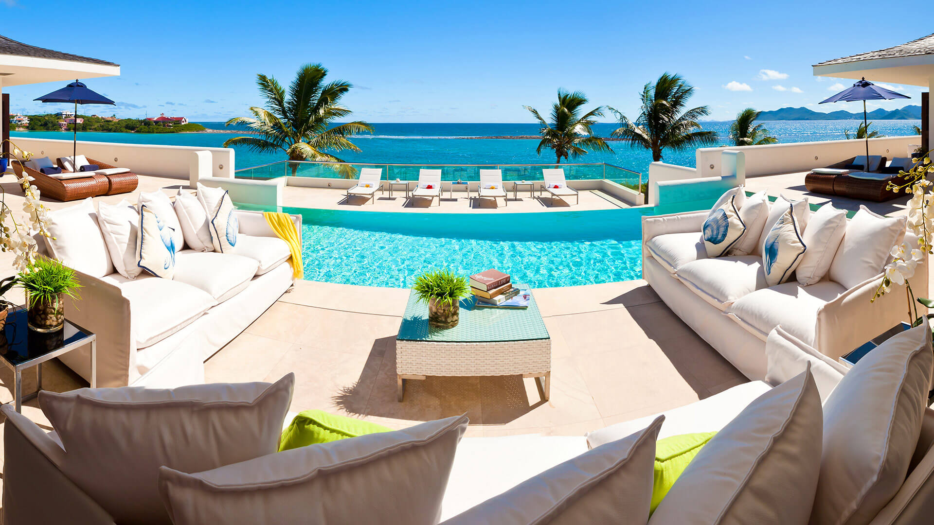 Le Bleu Villa is perfect for groups and extended families in search of a spacious luxury rental on Anguilla — accommodating up to 40 guests when paired with the adjoining sister property.
